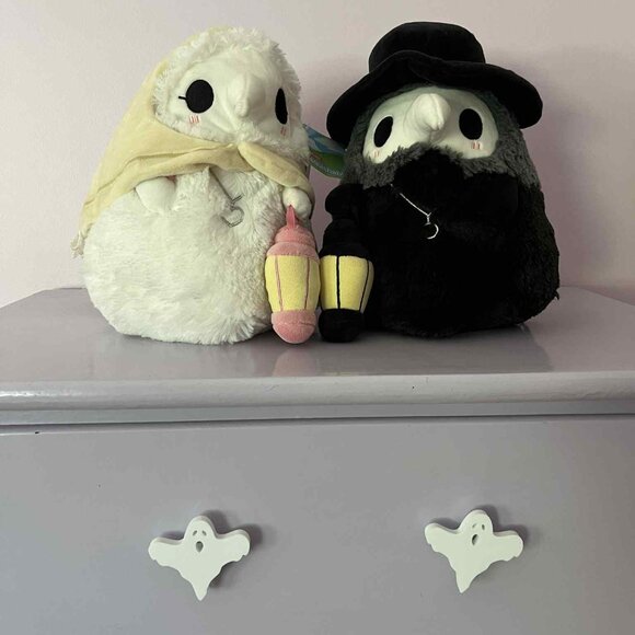 Plague Doctor and Nurse Plush Duo - Picture 3 of 5
